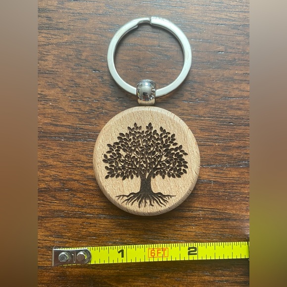 Wooden Tree of Life engraved Keychain - Picture 3 of 4